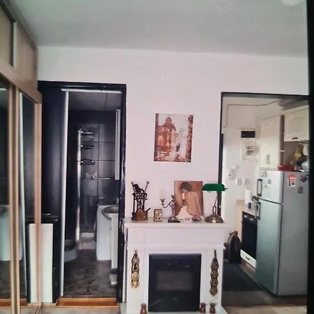 Lägenhet Maya Apartament Bukarest